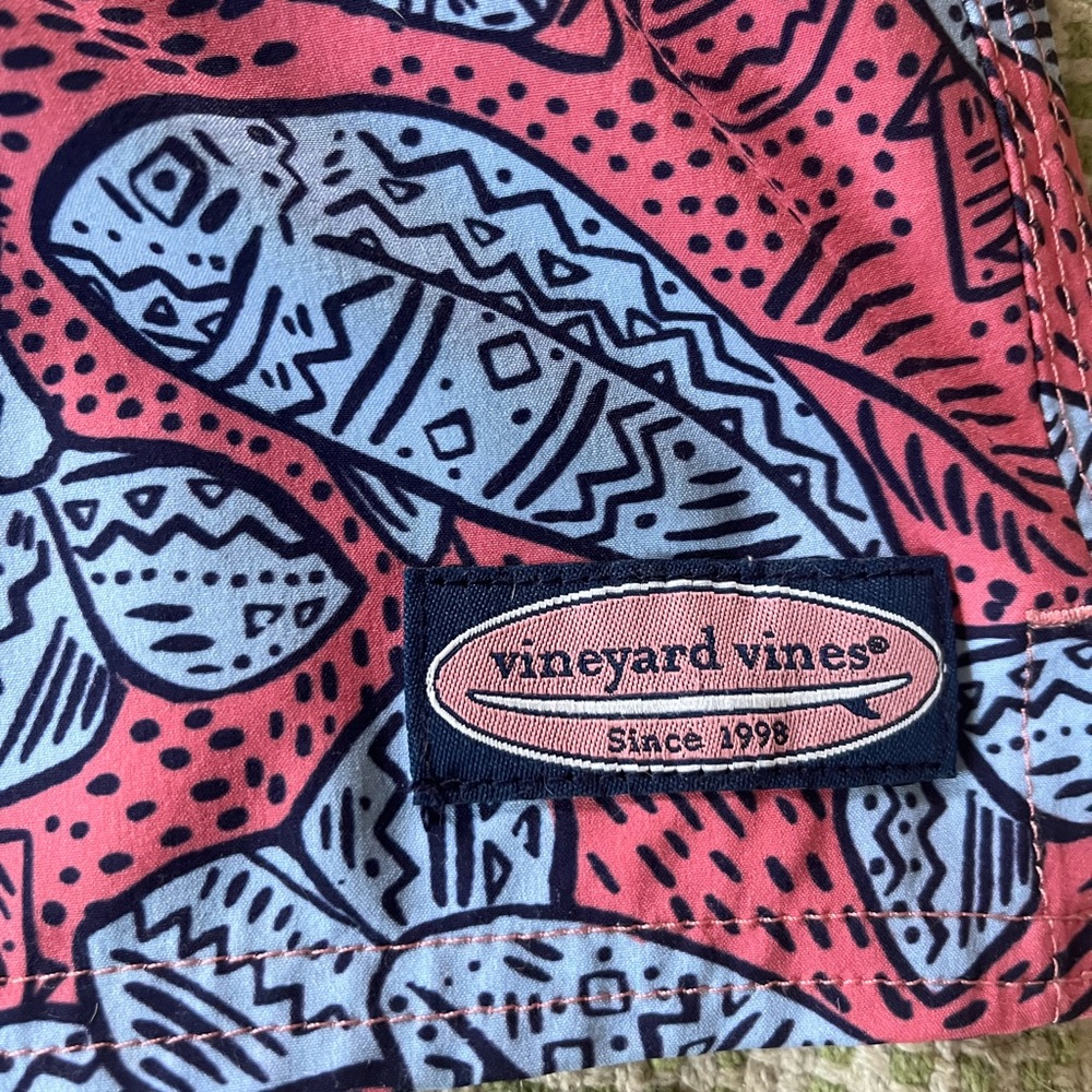 Vineyard vines boys swim trunks. Size 12-14. Excellent condition.